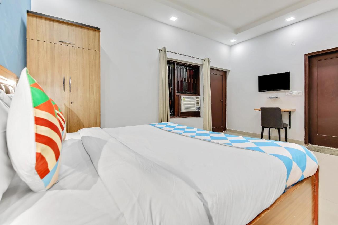 Oyo Home 64106 Comfortable Stay Nueva Delhi Exterior foto