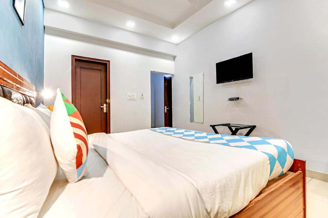 Oyo Home 64106 Comfortable Stay Nueva Delhi Exterior foto