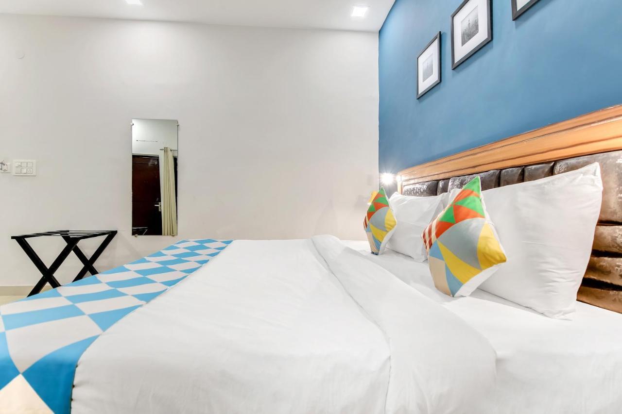 Oyo Home 64106 Comfortable Stay Nueva Delhi Exterior foto